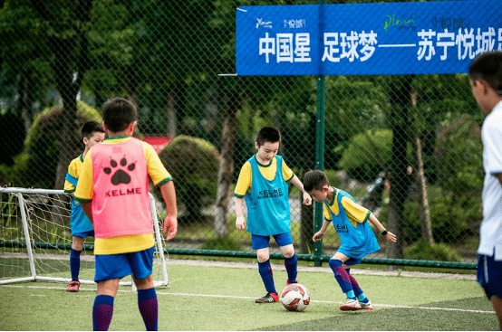  青少年足球锦标赛落幕，潜力新苗脱颖而出  