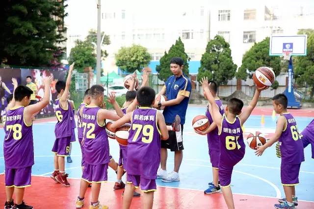  篮球夏令营报名启动，暑期特训即将开启