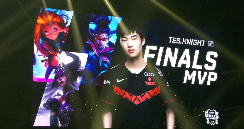  电竞选手昼夜备战，冲刺赛季最终冠军