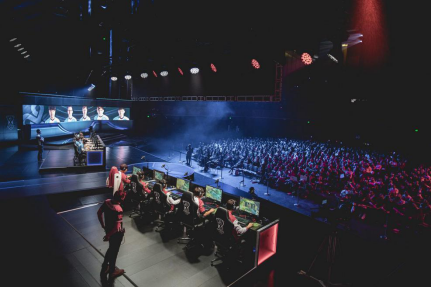  电竞精神激励人心传递正向能量