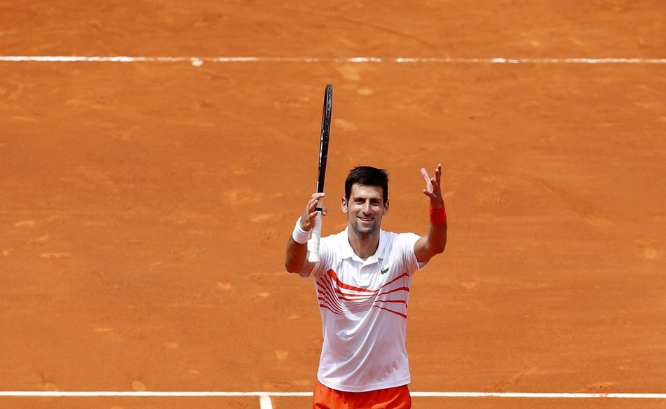  雨中激战考验意志，德约险胜晋级决赛