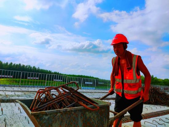  三分雨倾盆而下，外线火力全开碾压对手