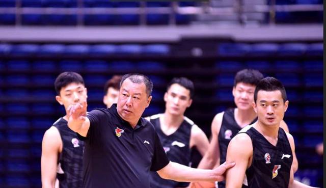  新星闪耀赛场，年轻前锋独中三元